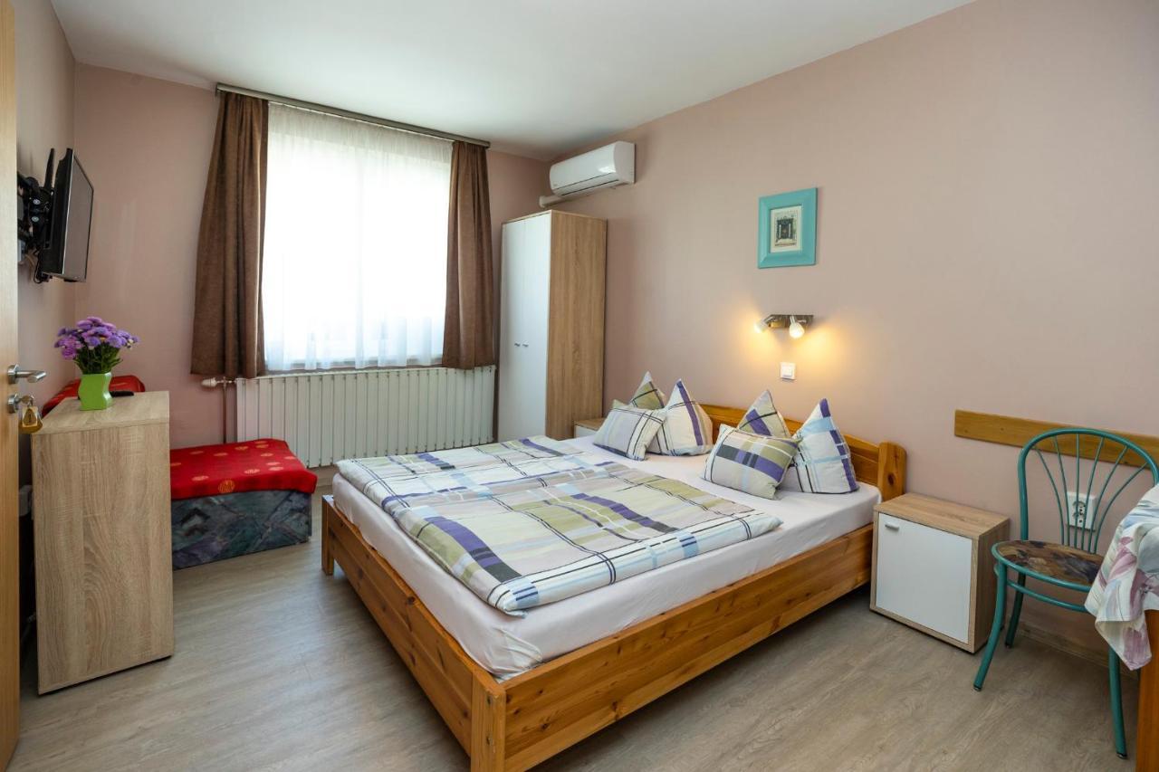 Cecey Apartman เอ็กเกอร์ ภายนอก รูปภาพ