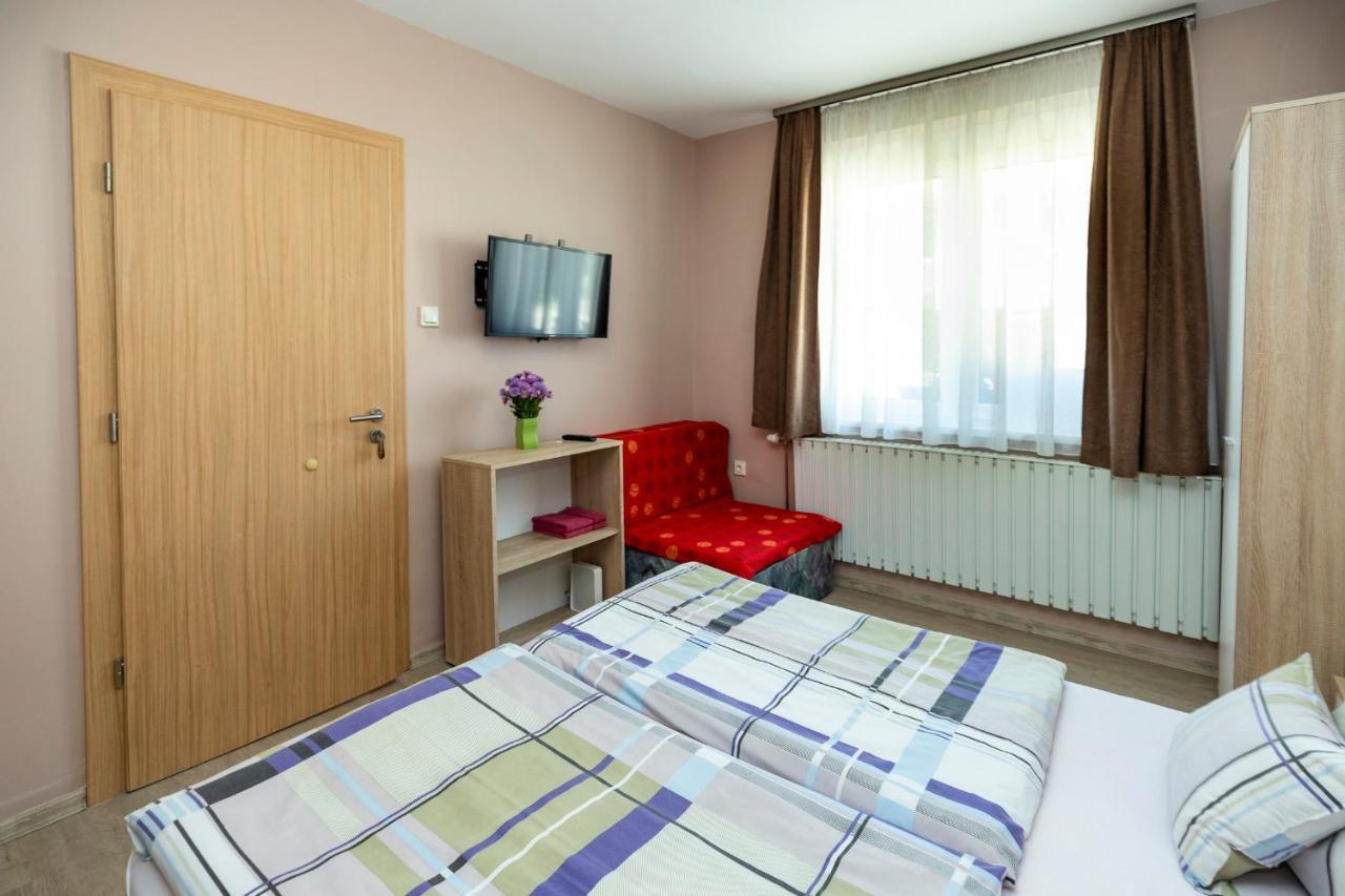 Cecey Apartman เอ็กเกอร์ ภายนอก รูปภาพ