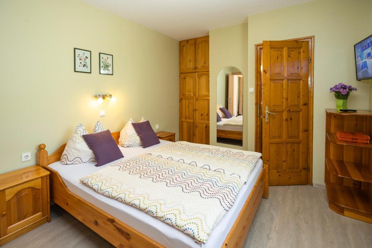 Cecey Apartman เอ็กเกอร์ ภายนอก รูปภาพ